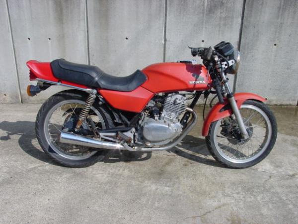 不動のCB250RS-Z